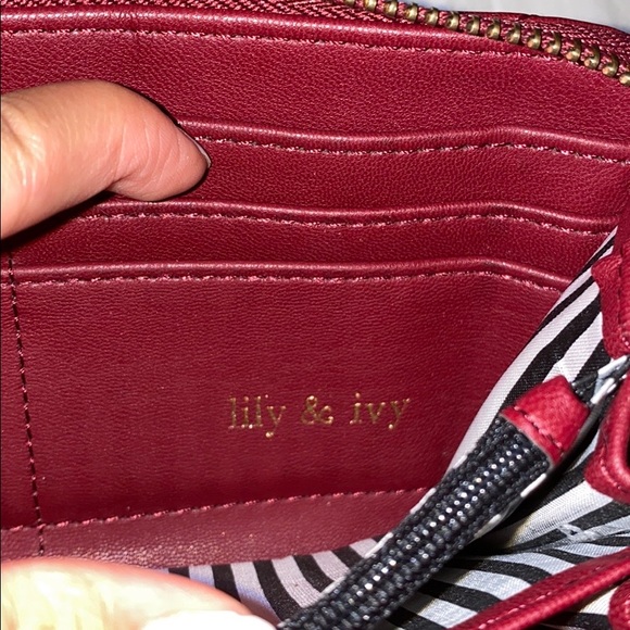 Burgundy wallet - Picture 9 of 11